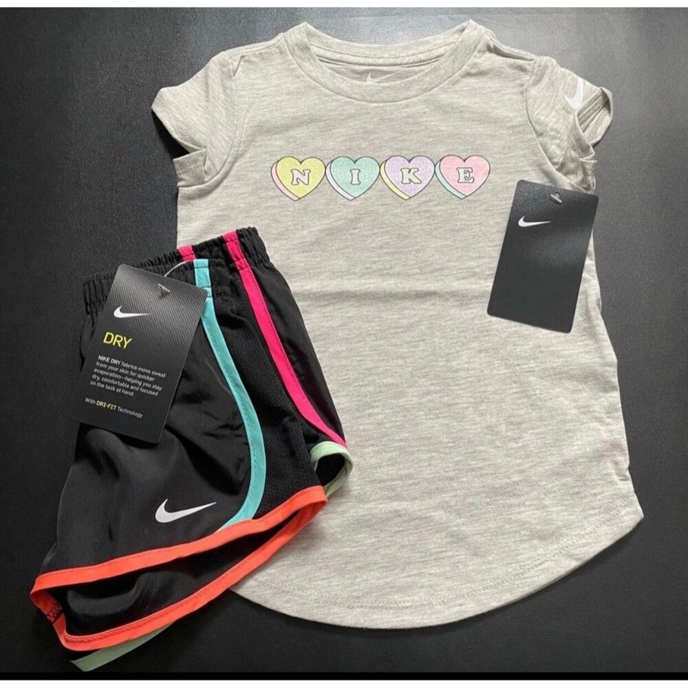 NWT Nike Glitter Athletic Set Girls Size 3T
